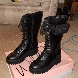 FLASH SALE Wild Pair Black Combat Boots with Pouch 7